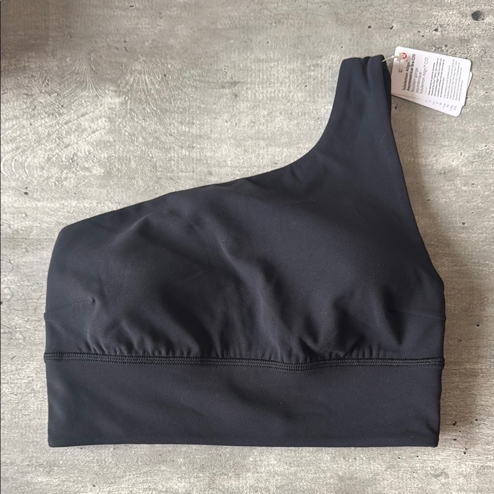 Lululemon align asymmetrical sports bra c/d. Size 6 color black. NWT.